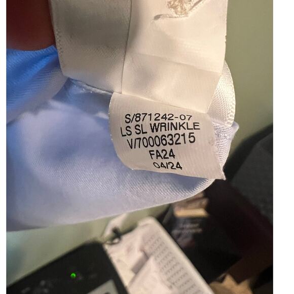 Banana Republic Slim Fit Light Blue Button Down Size Medium - Picture 5 of 5